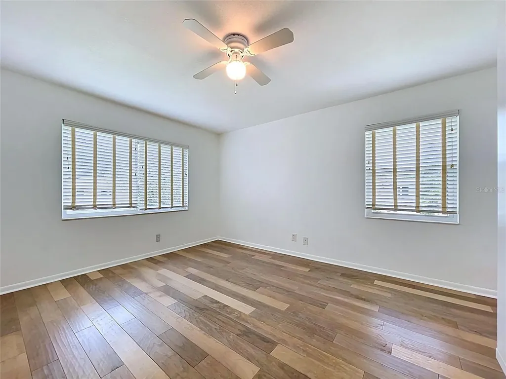 3212 38th Way S St Petersburg FL 33711