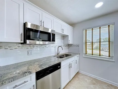 3212 38th Way S St Petersburg FL 33711