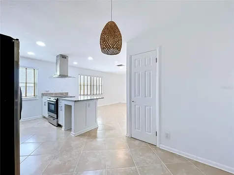 3212 38th Way S St Petersburg FL 33711