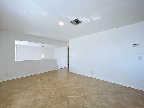 3212 38th Way S St Petersburg FL 33711