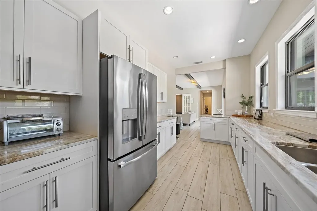 1905 Tulip Drive Sarasota FL 34239
