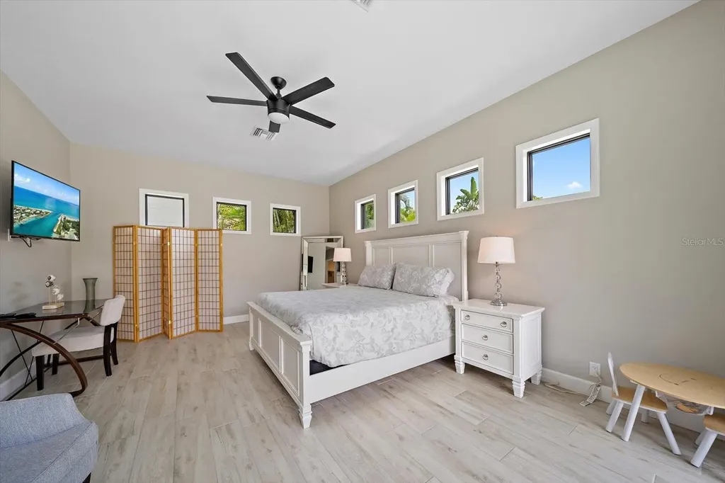 1905 Tulip Drive Sarasota FL 34239