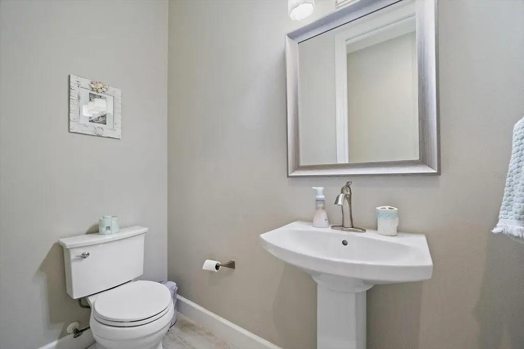 1905 Tulip Drive Sarasota FL 34239