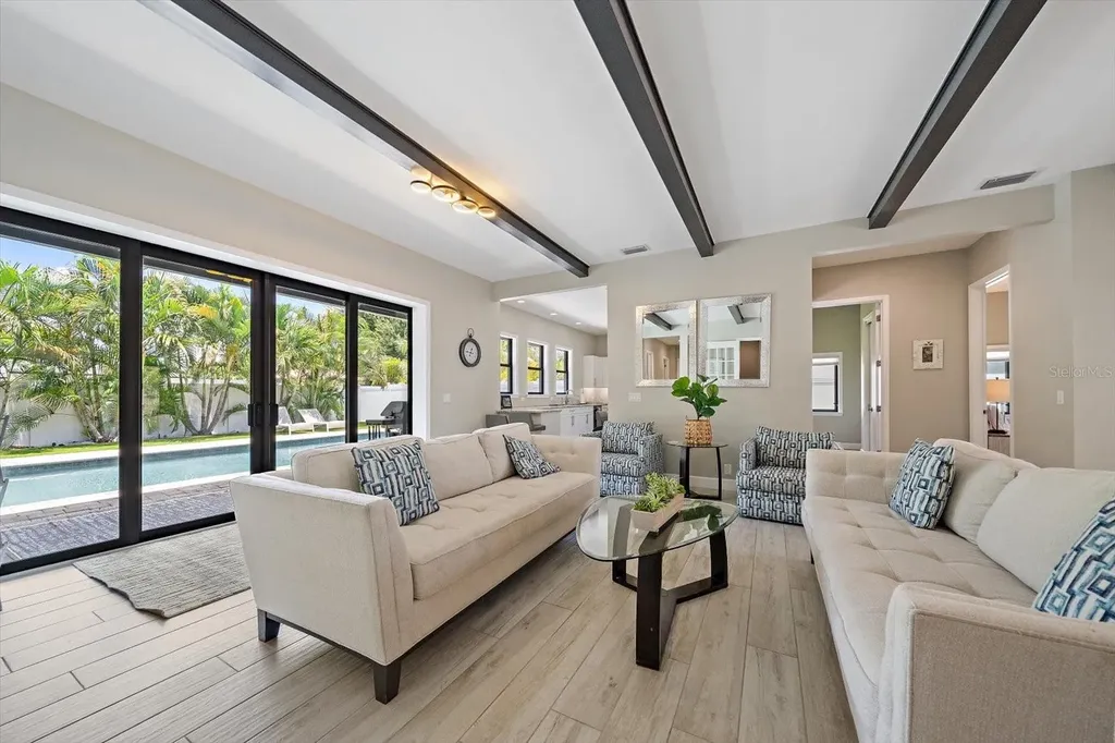 1905 Tulip Drive Sarasota FL 34239