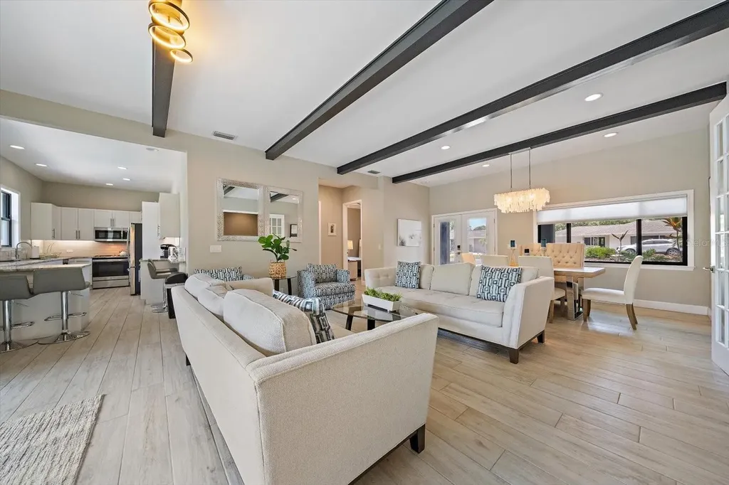 1905 Tulip Drive Sarasota FL 34239