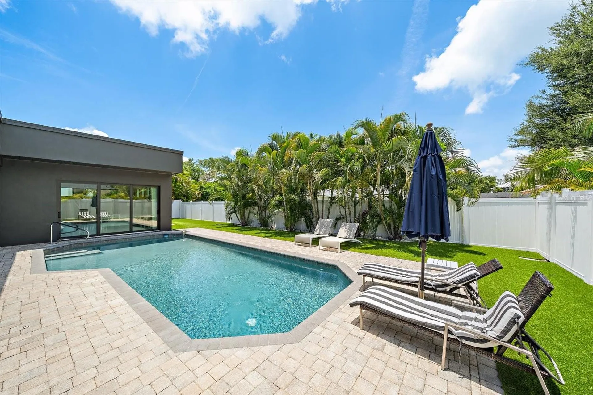 1905 Tulip Drive Sarasota FL 34239