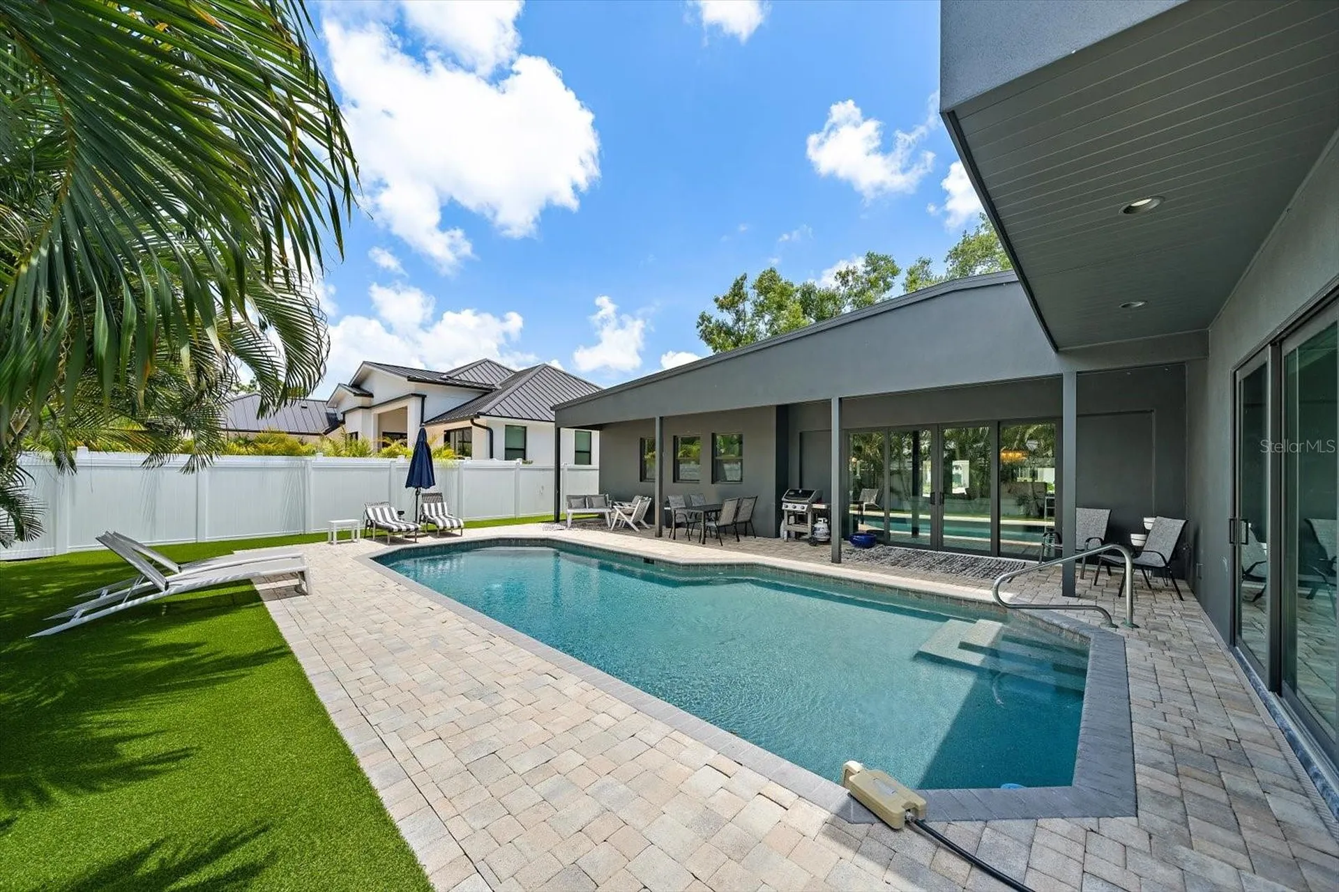 1905 Tulip Drive Sarasota FL 34239