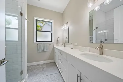 1905 Tulip Drive Sarasota FL 34239