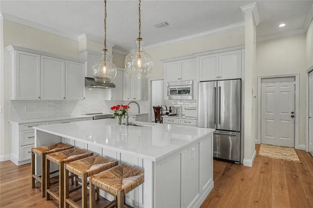 1319 Forestedge Boulevard Oldsmar FL 34677