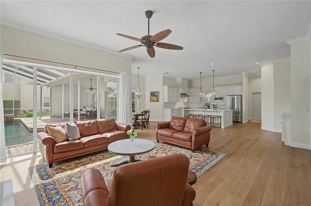 1319 Forestedge Boulevard Oldsmar FL 34677