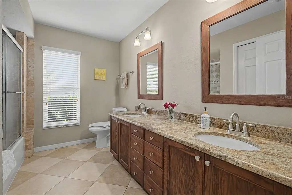 1319 Forestedge Boulevard Oldsmar FL 34677