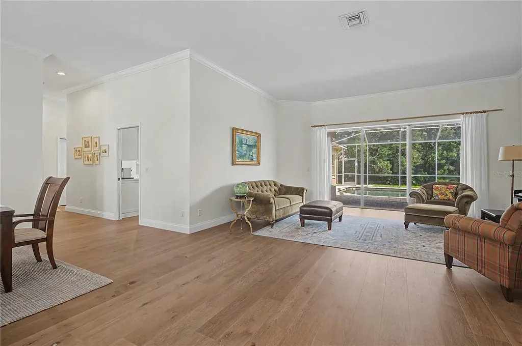 1319 Forestedge Boulevard Oldsmar FL 34677