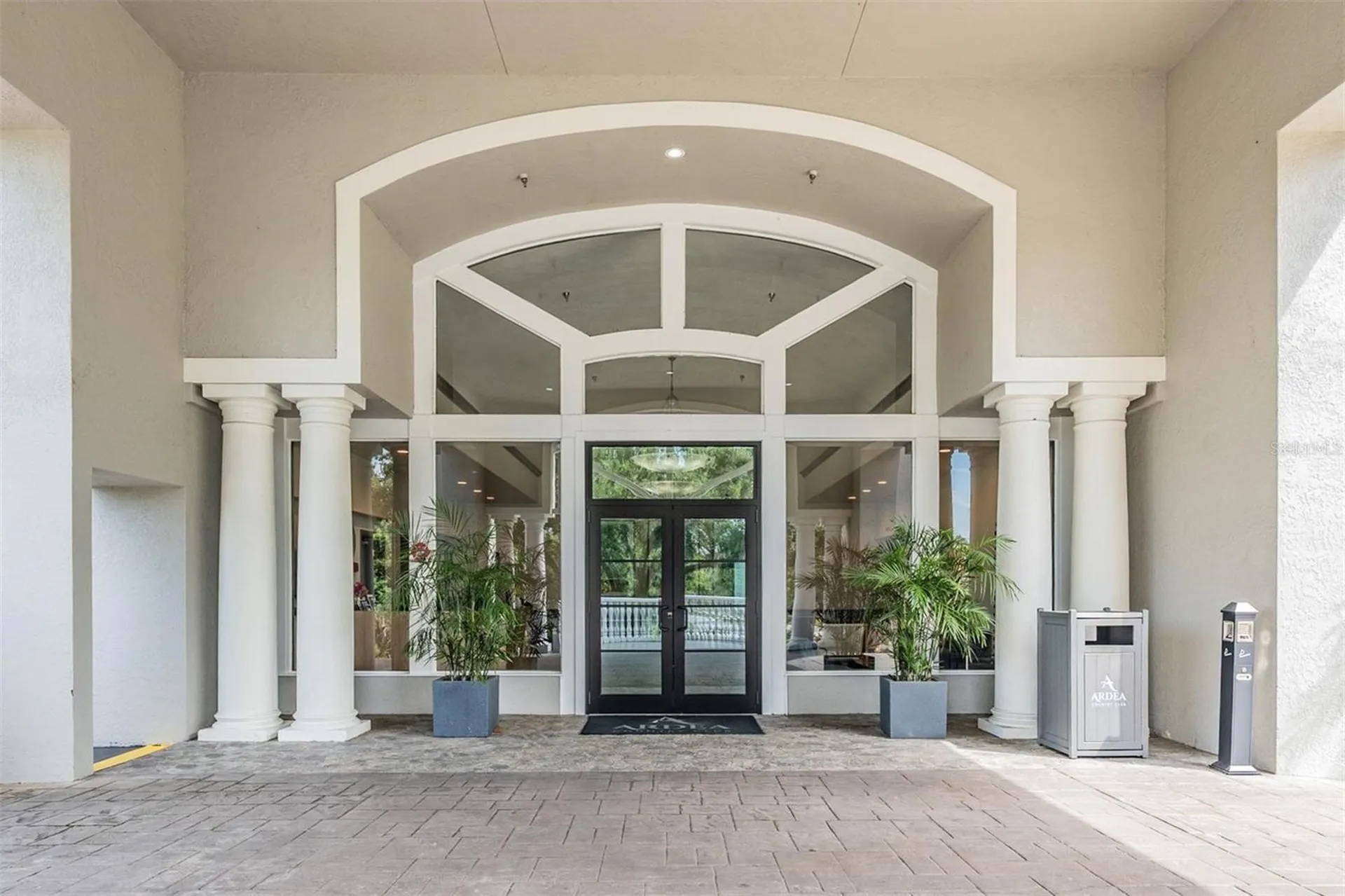 1319 Forestedge Boulevard Oldsmar FL 34677