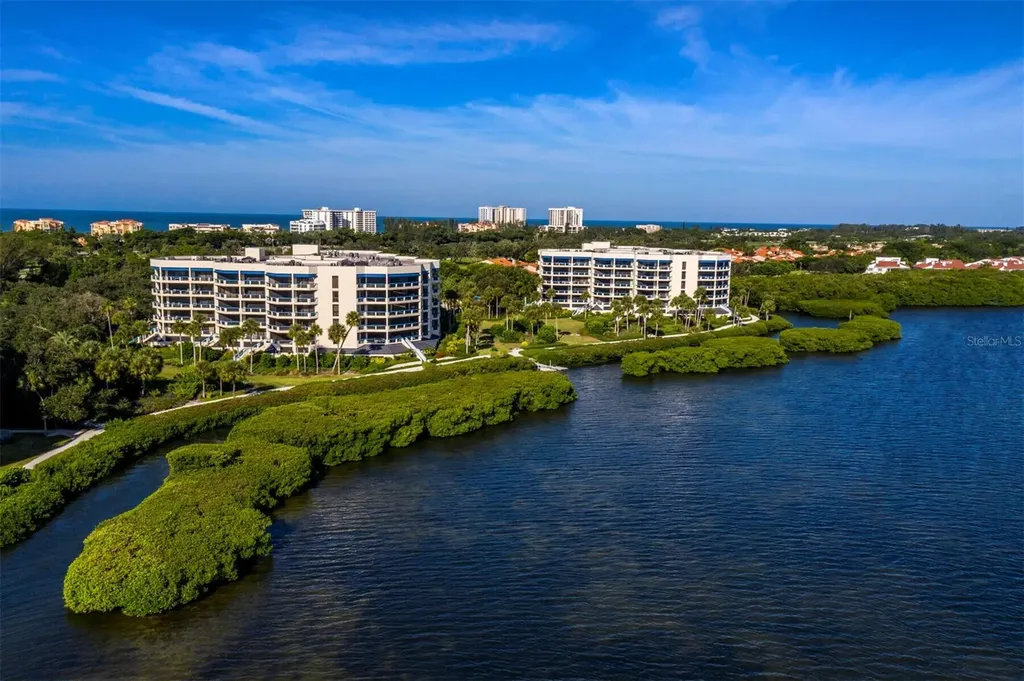 2020 Harbourside Drive Longboat Key FL 34228