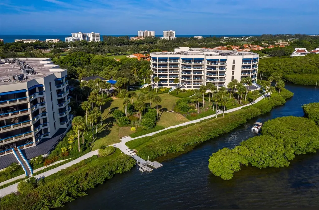 2020 Harbourside Drive Longboat Key FL 34228