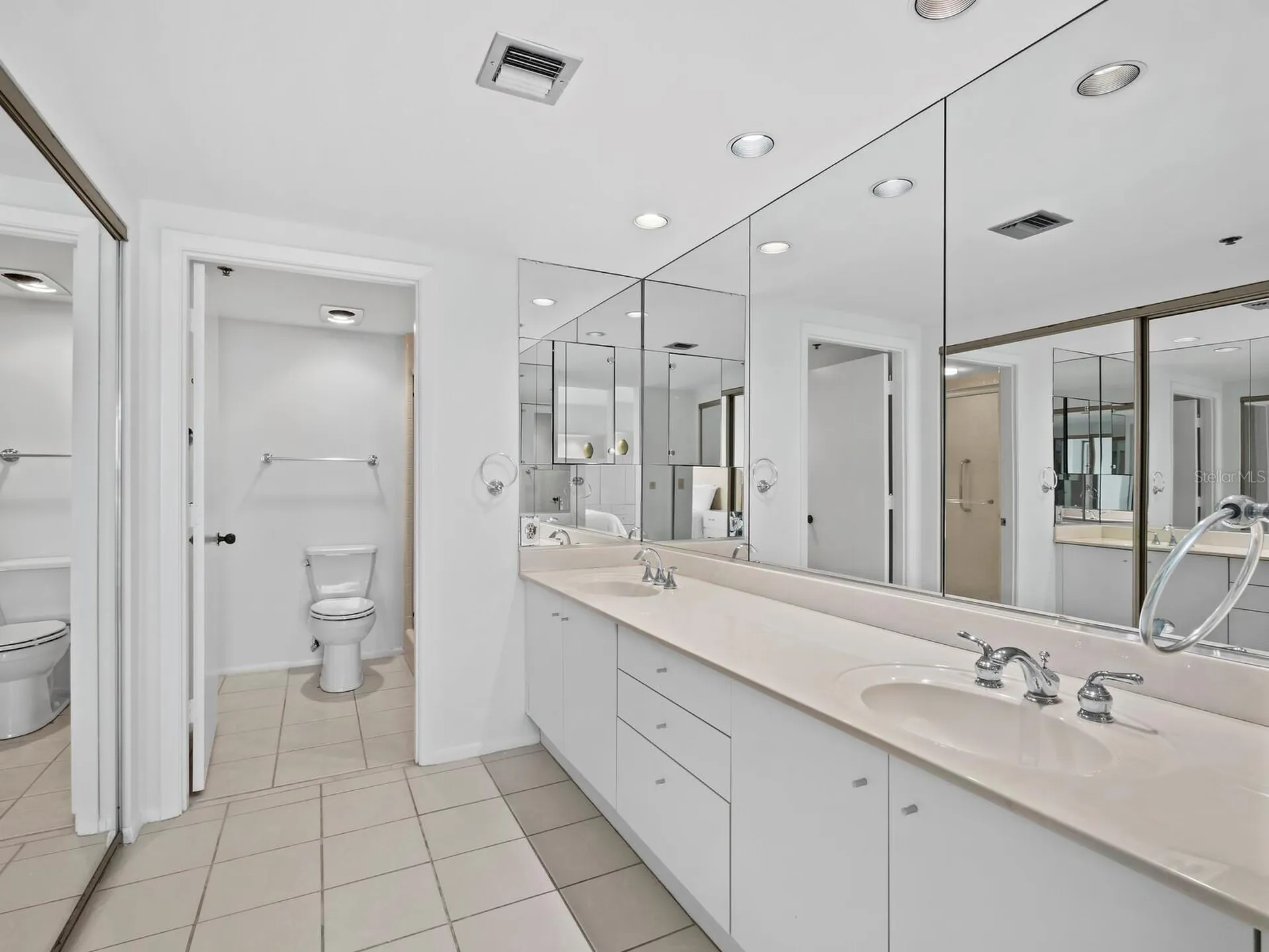 2020 Harbourside Drive Longboat Key FL 34228