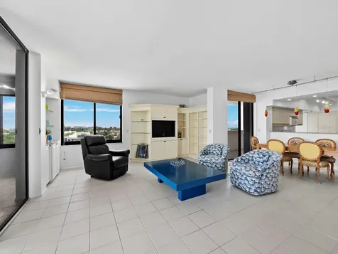 2020 Harbourside Drive Longboat Key FL 34228