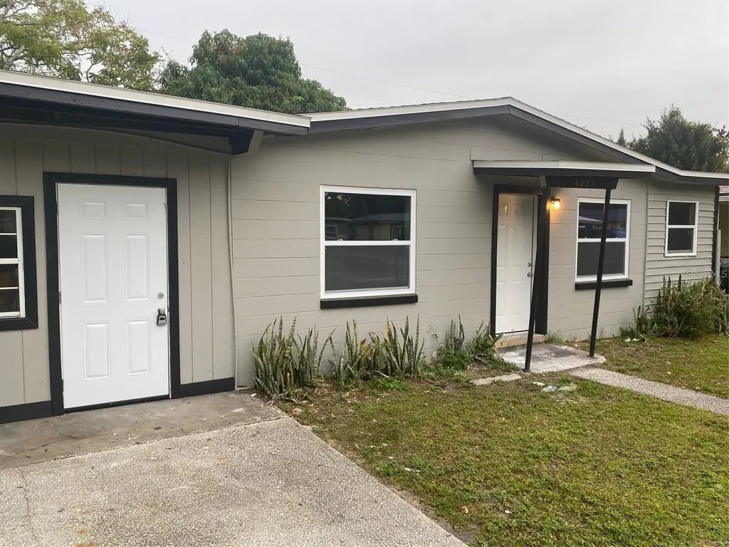 4321 Lake Lawne Avenue Orlando FL 32808