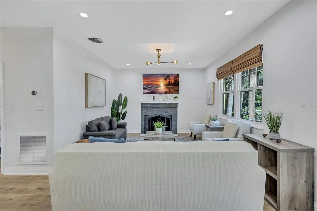 2437 Floyd Street Sarasota FL 34239