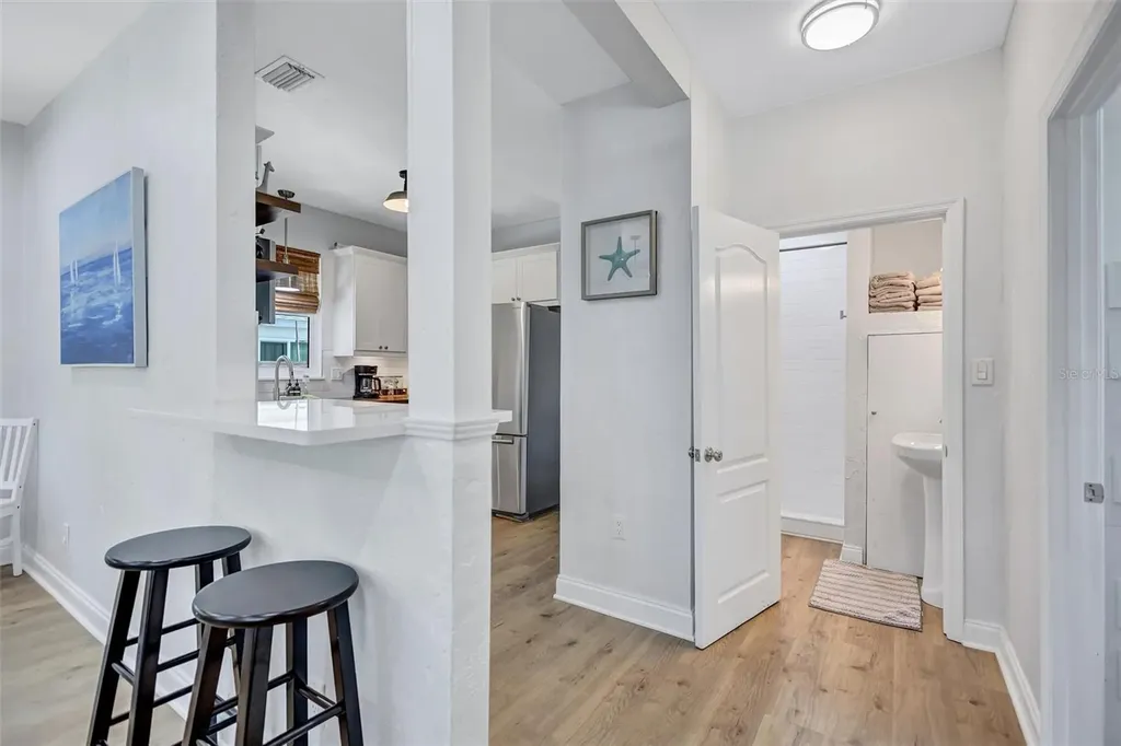 2437 Floyd Street Sarasota FL 34239