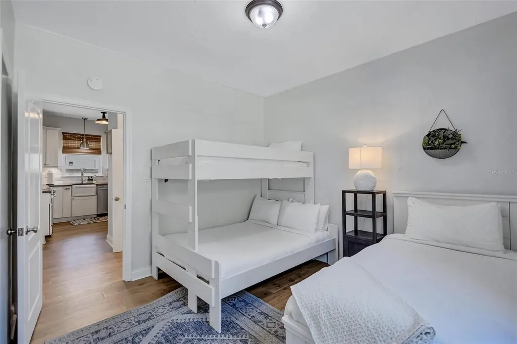 2437 Floyd Street Sarasota FL 34239