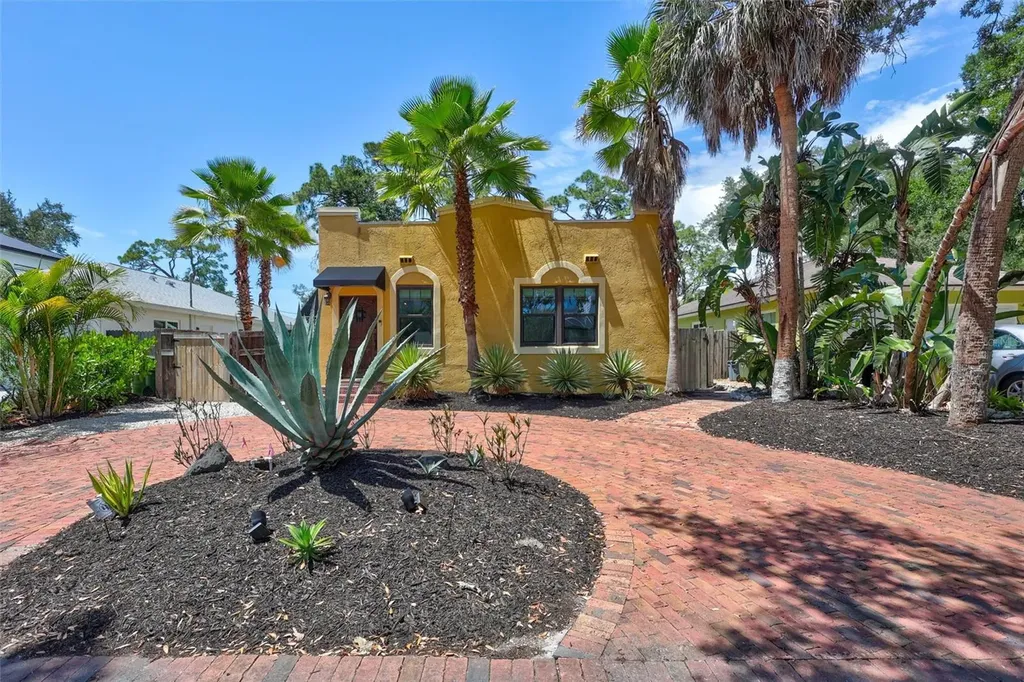 2437 Floyd Street Sarasota FL 34239