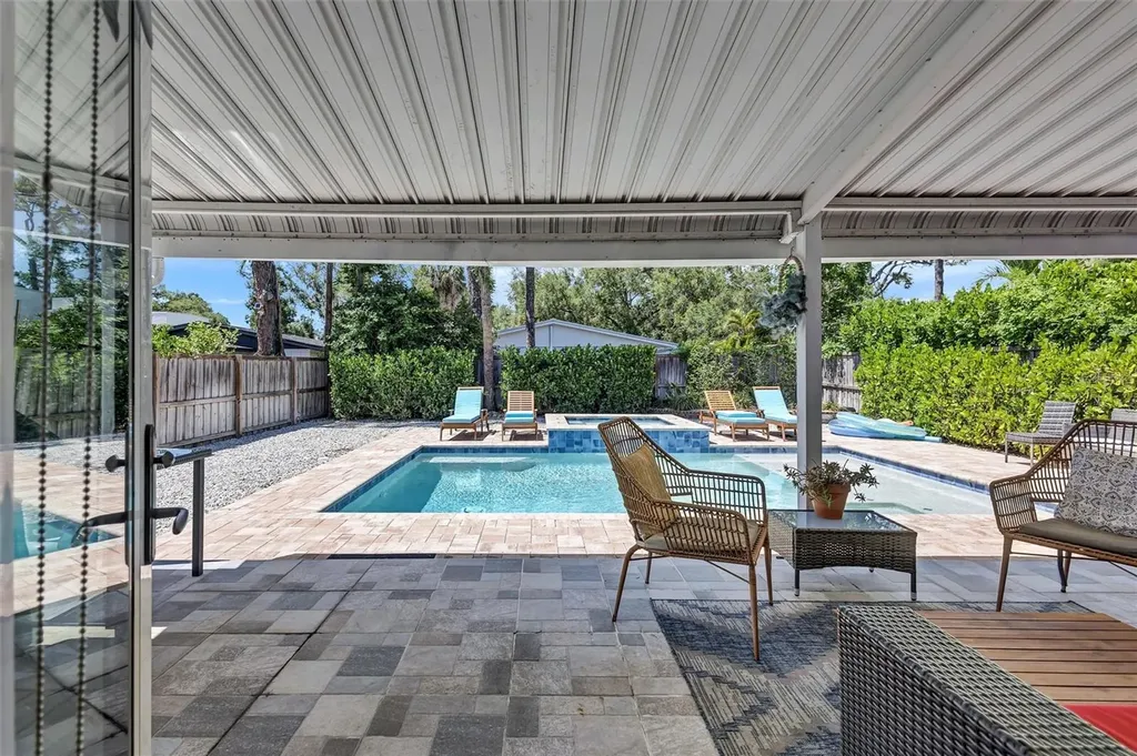 2437 Floyd Street Sarasota FL 34239