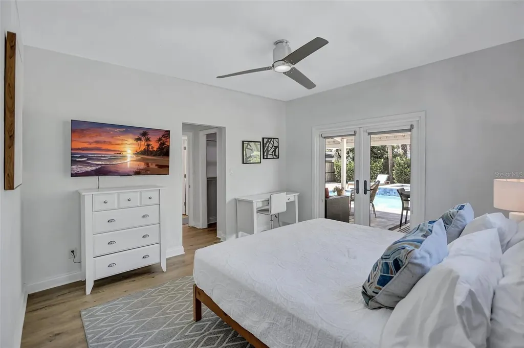 2437 Floyd Street Sarasota FL 34239