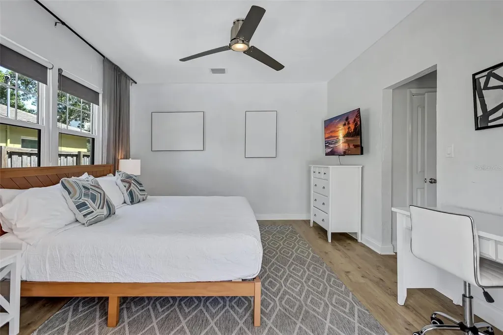2437 Floyd Street Sarasota FL 34239