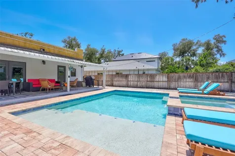 2437 Floyd Street Sarasota FL 34239
