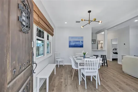 2437 Floyd Street Sarasota FL 34239