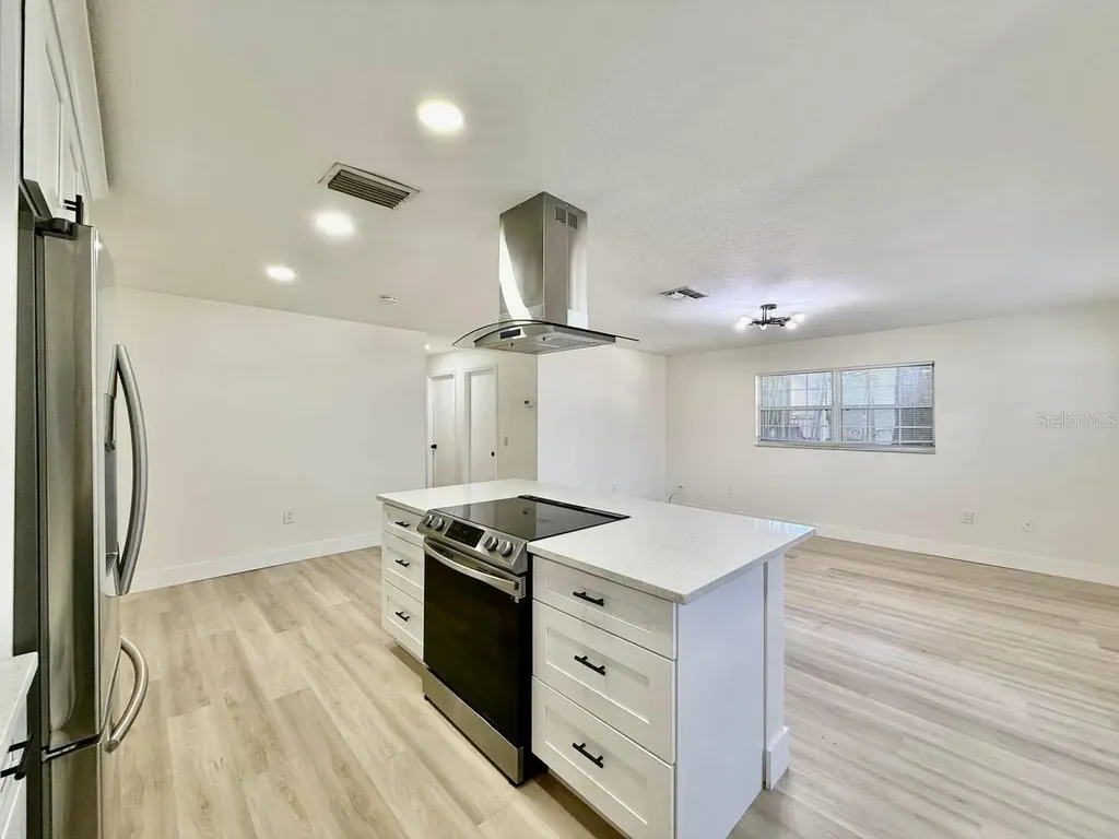 309 Fairfield Street Oldsmar FL 34677