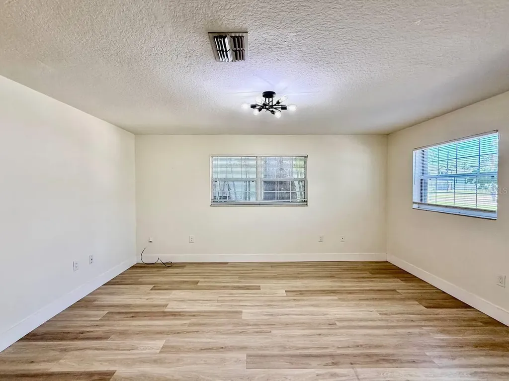 309 Fairfield Street Oldsmar FL 34677