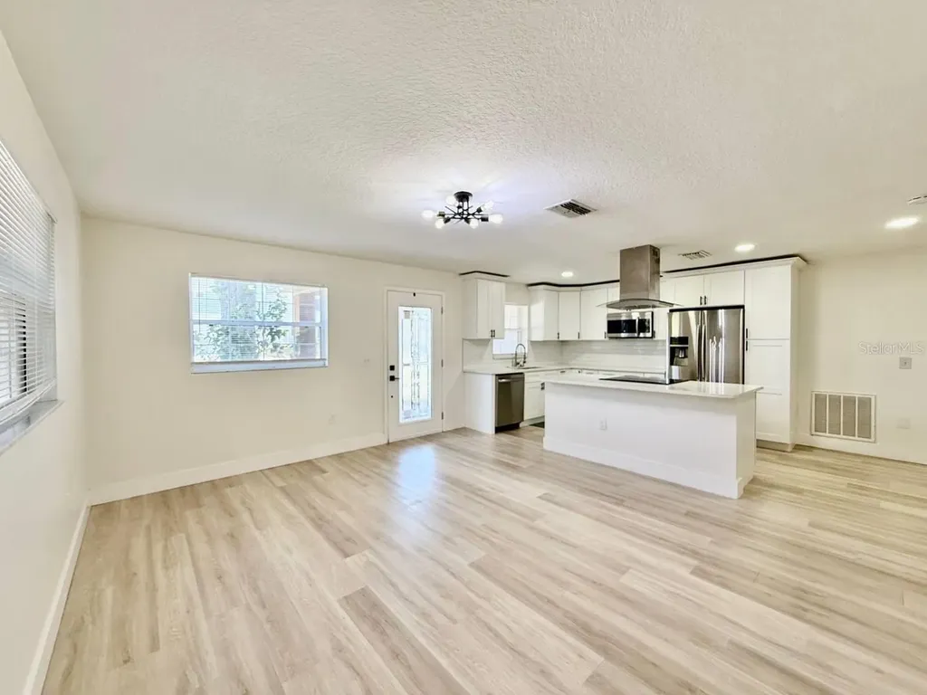 309 Fairfield Street Oldsmar FL 34677