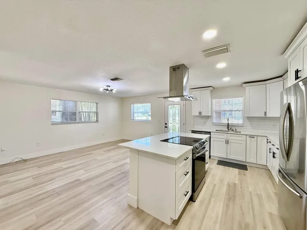 309 Fairfield Street Oldsmar FL 34677