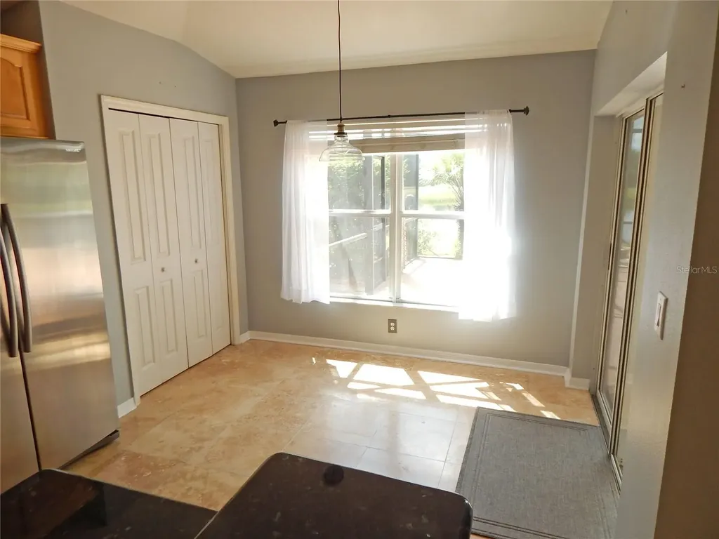6367 Bridgecrest Drive Lithia FL 33547