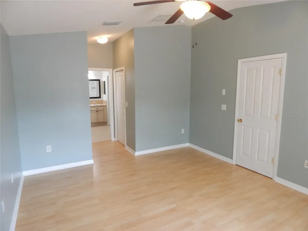 6367 Bridgecrest Drive Lithia FL 33547