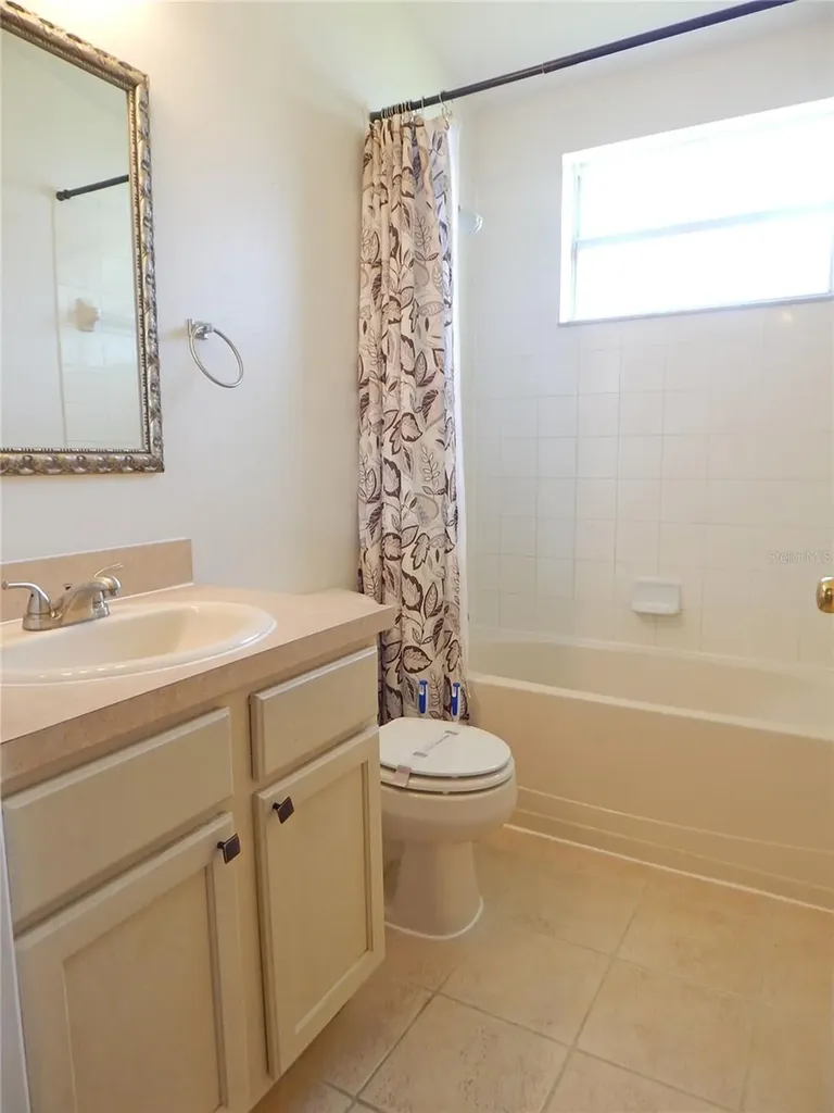 6367 Bridgecrest Drive Lithia FL 33547
