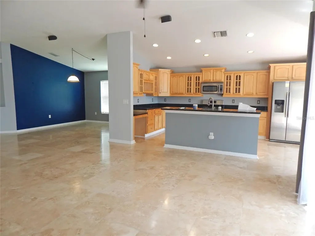 6367 Bridgecrest Drive Lithia FL 33547