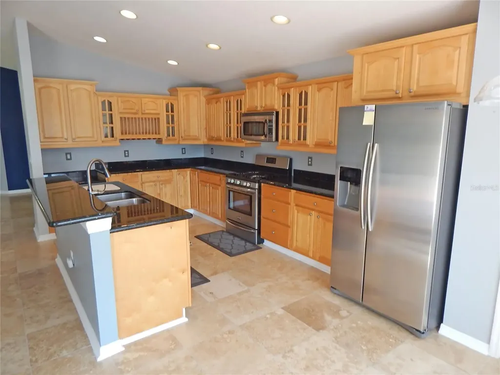 6367 Bridgecrest Drive Lithia FL 33547