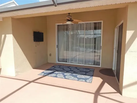 6367 Bridgecrest Drive Lithia FL 33547