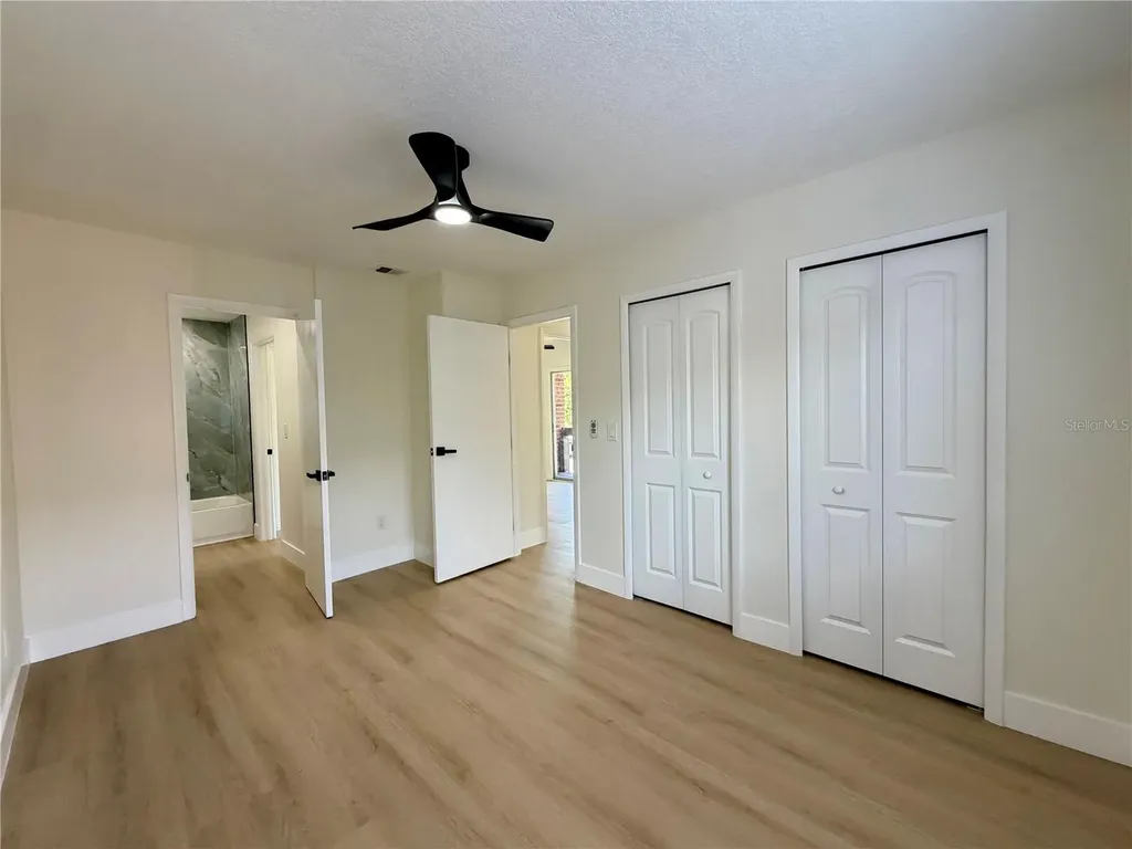5100 Picadilly Circus Orlando FL 32839