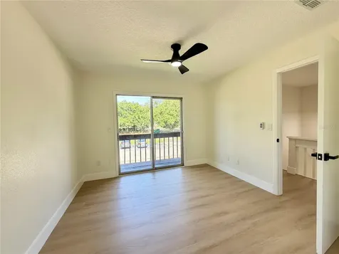 5100 Picadilly Circus Orlando FL 32839