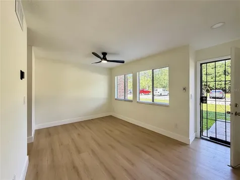 5100 Picadilly Circus Orlando FL 32839