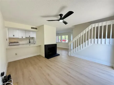 5100 Picadilly Circus Orlando FL 32839