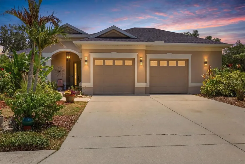 428 Snapdragon Loop Bradenton FL 34212