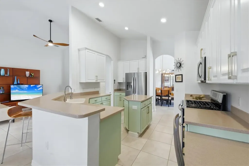 428 Snapdragon Loop Bradenton FL 34212
