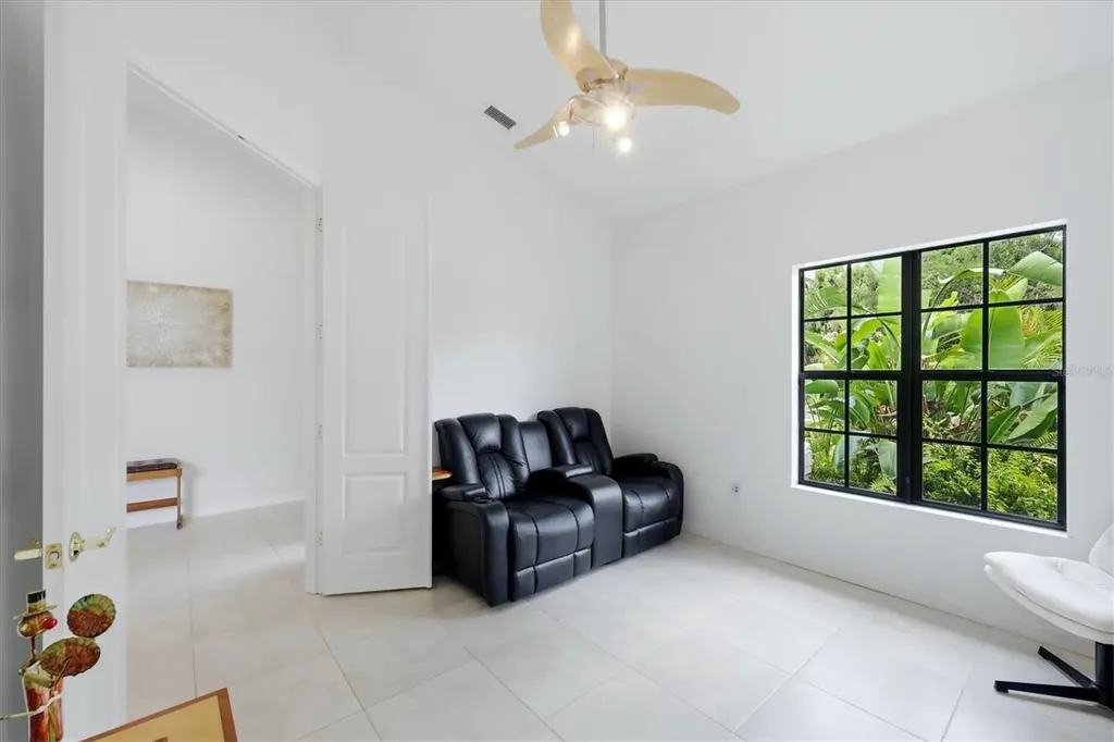 428 Snapdragon Loop Bradenton FL 34212