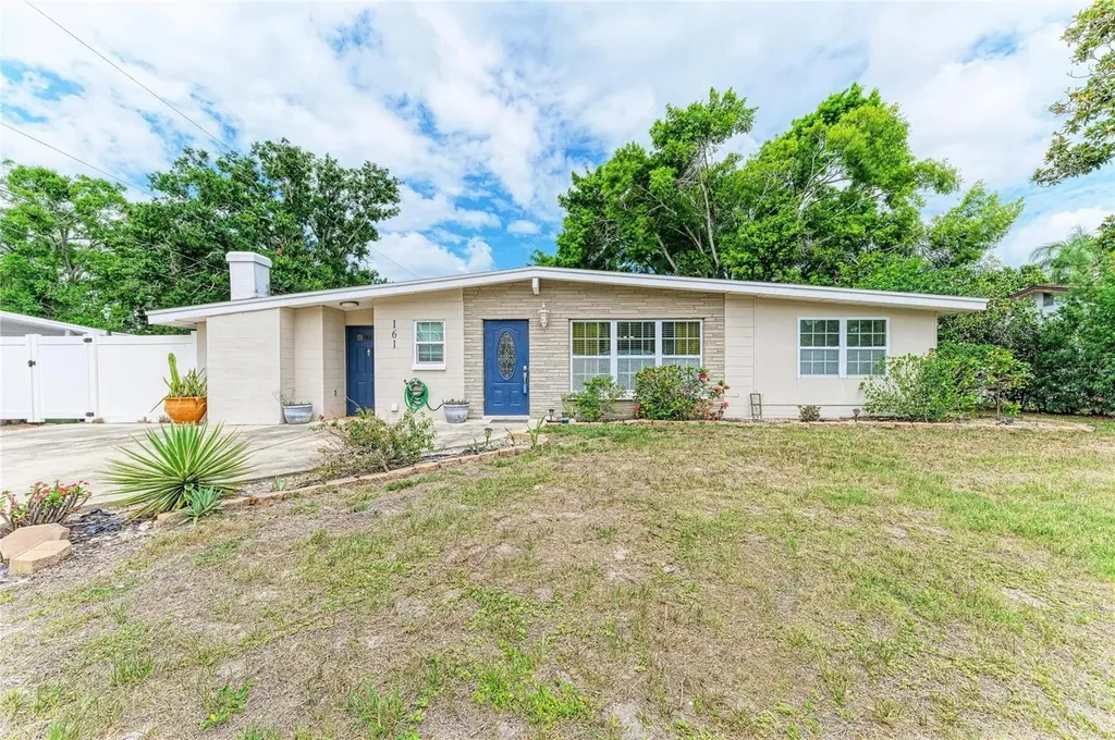 161 Suntan Avenue Sarasota FL 34237