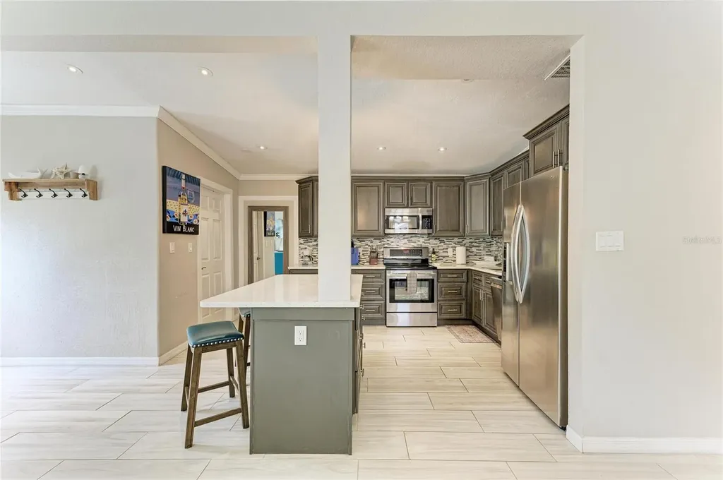 161 Suntan Avenue Sarasota FL 34237